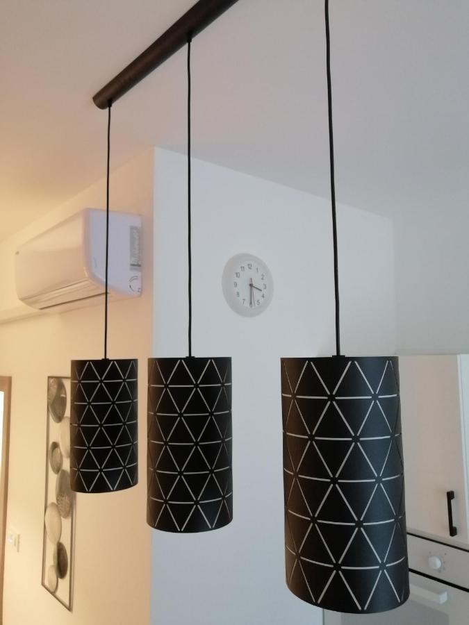 Evita Apartment Karlovac Exteriör bild